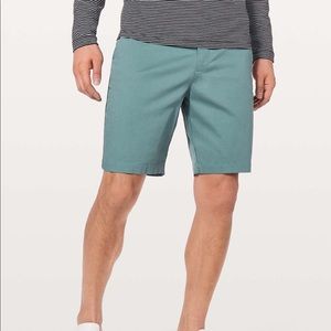 Like New Lululemon Commission Short Slim Chino 9”
